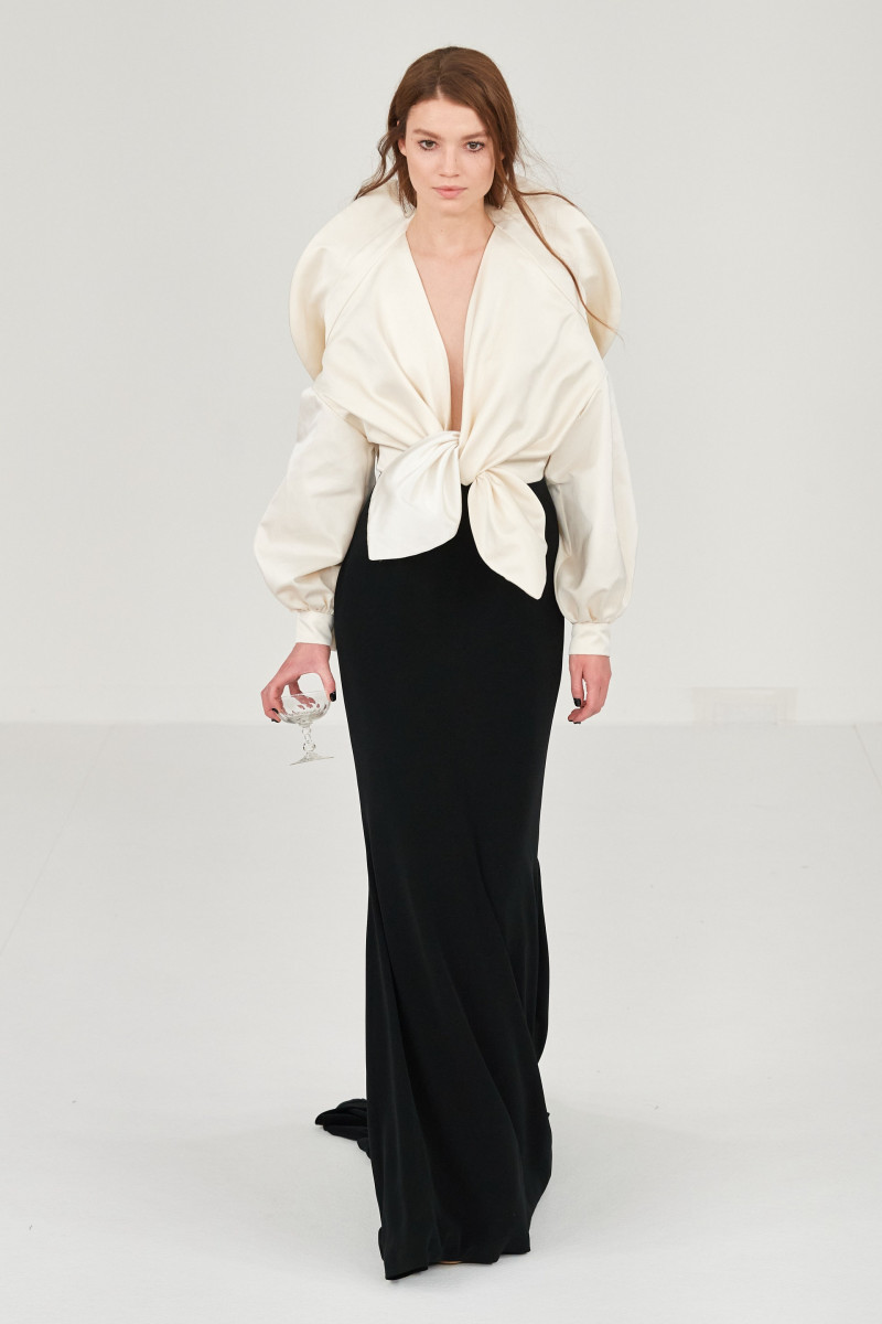 00009-alexis-mabille-fall-2023-couture-credit-gorunway.jpg