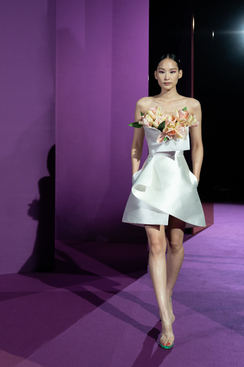 00001-Alexis-Mabille-Couture-Fall-21-credit-brand.jpg