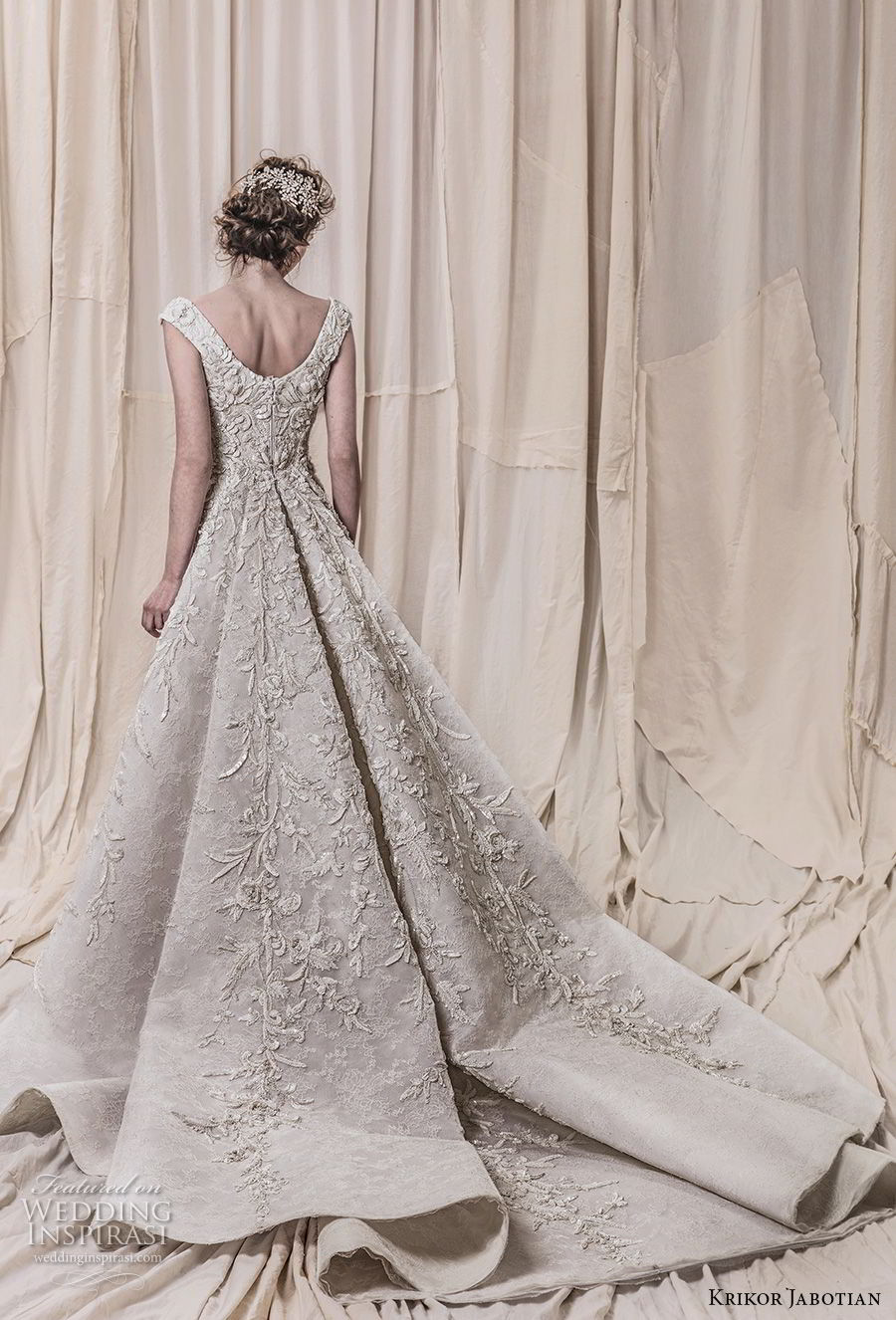 krikor-jabotian-spring-2018-bridal-cap-sleeves-scoop-nec_006.jpg
