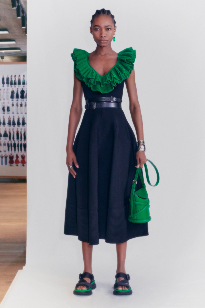 00012-Alexander-McQueen-Pre-Fall-21.jpg