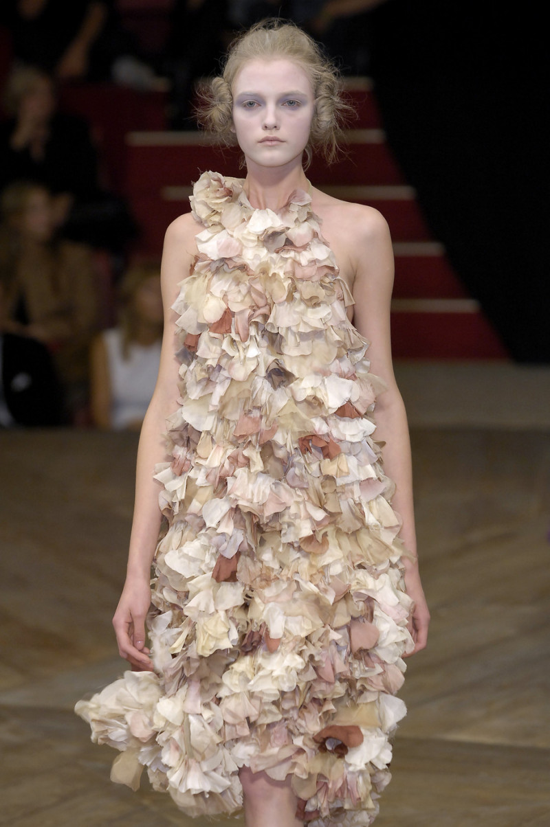 Alexander+McQueen+Spring+2007+LpywZi_zBiQx.jpg