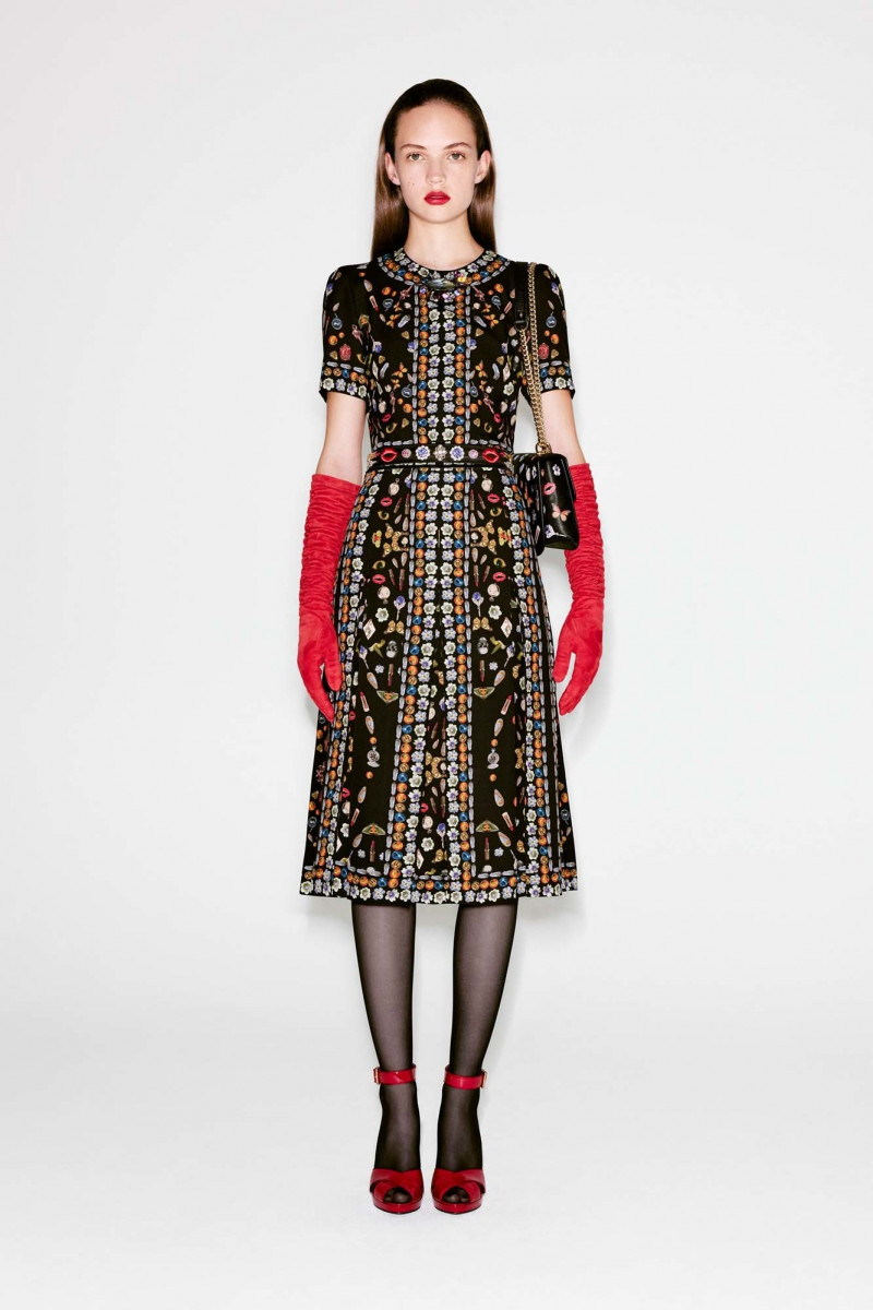 18-alexander-mcqueen-pf16.jpg