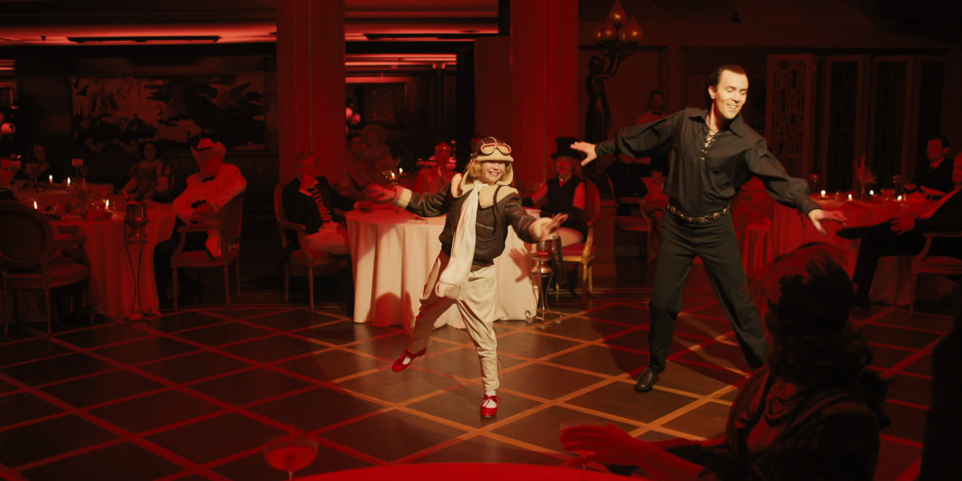 Haunting of the Queen Mary 2023 WEB-DL 1080p.mkv_snapshot_00.51.27.png