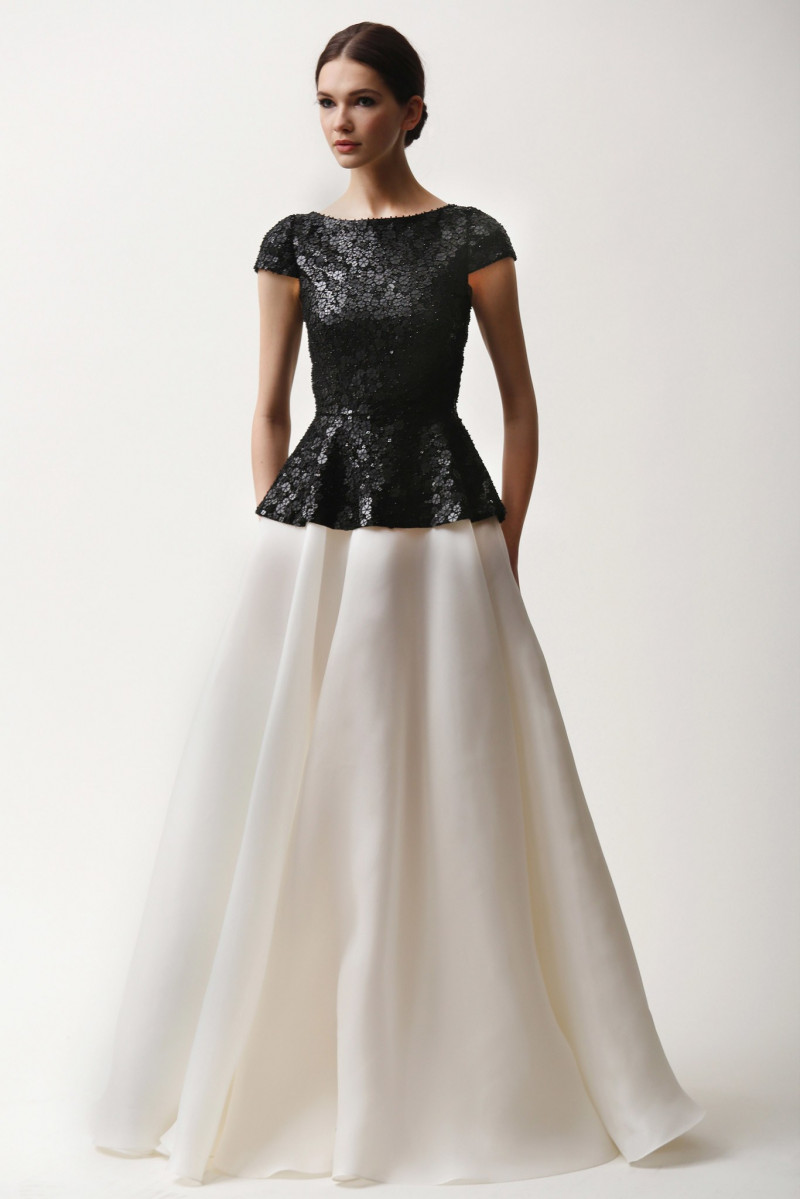 Naeem_Khan_007_1366.jpg