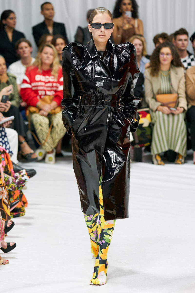00018-Richard-Quinn-Spring-22-RTW-London-credit-gorunway.jpg