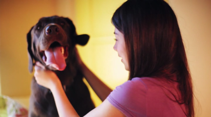 Zoey to the Max 2015 WEB-DLRip.avi_snapshot_00.38.48.png