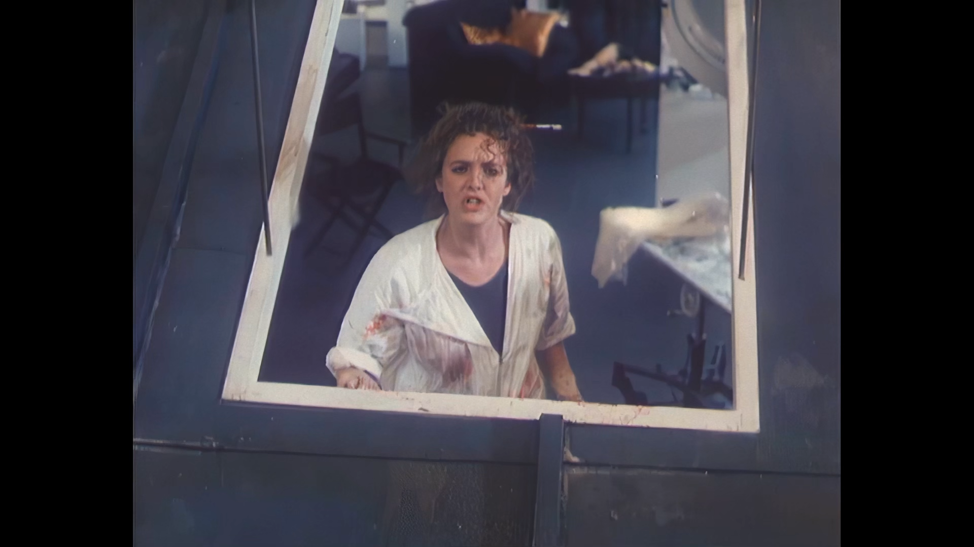 1993-UPSCALE-HD-1080p-HEVC-8bit-SDR-Lisa-Alisa-mkv-snapshot-00-34-11-200.png