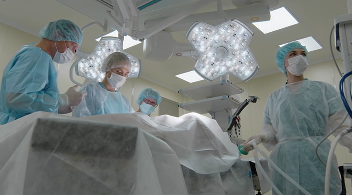 01.Перезвоню позже.(2023).WEB-DLRip.by.Серый1779.Files-x.avi_snapshot_02.45.png