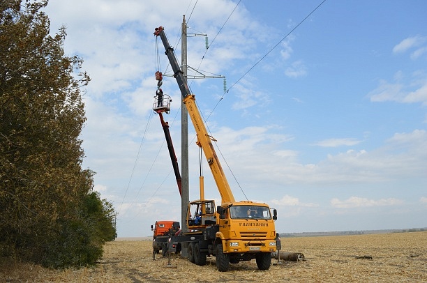 Энергетики «Россети Кубань» завершают подготовку электросетей к зиме в Армавире