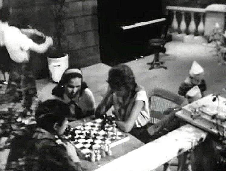  Гуля Королева, 1 серия, 1968 (0:37:59 / 1:16:00)