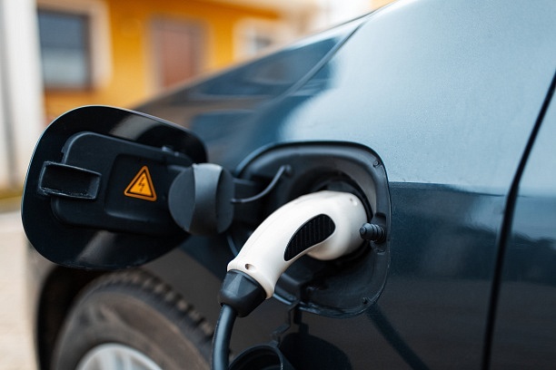 АвтоВАЗ предложил распространить бальную оценку локализации на электромобили