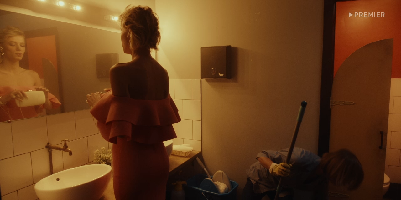 Ubit'.Ritu.S01.E01.2023.WEB-DL.720p.DenSBK.mkv_snapshot_18.10.png