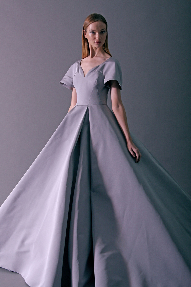 36-christian-siriano-pre-fall-2018.jpg