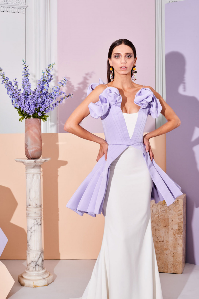 00040-christian-siriano-new-york-pre-fall-19.jpg