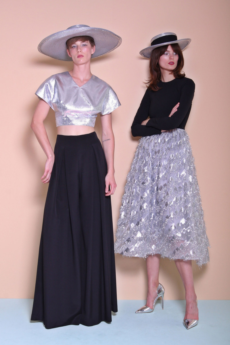 22-christian-siriano-resort-2018.jpg
