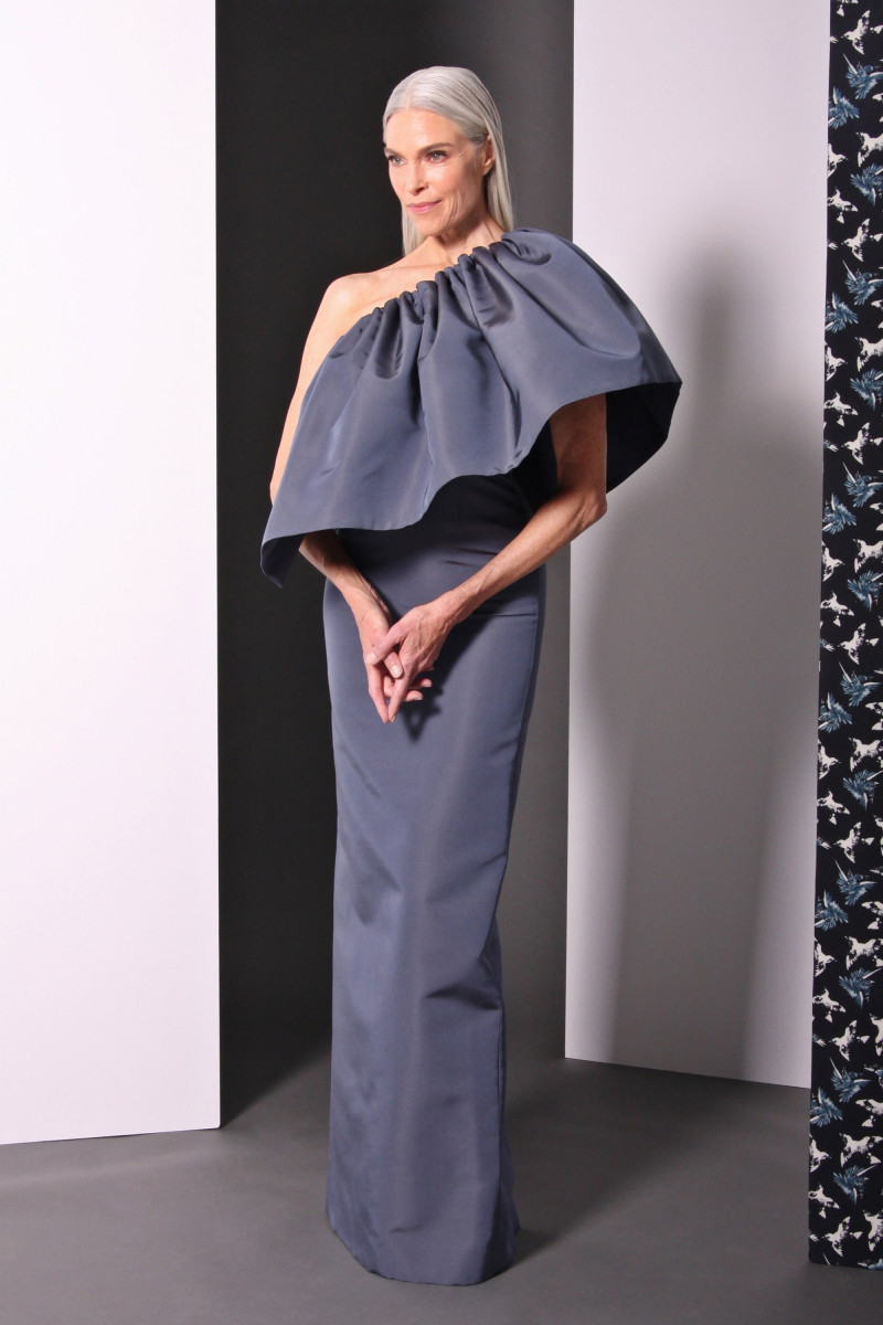 18-christian-siriano-prefall-2017.jpg