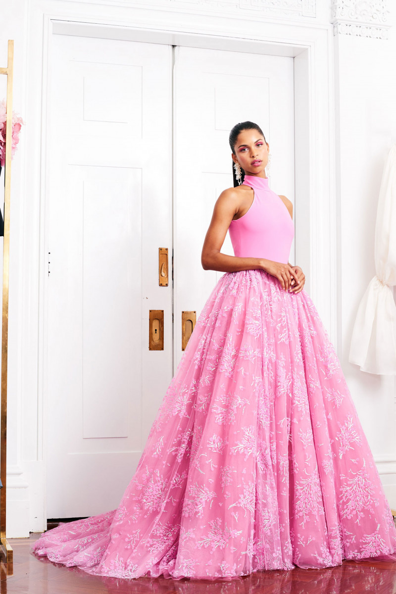 00034-christian-siriano-vogue-resort-2019-pr.jpg