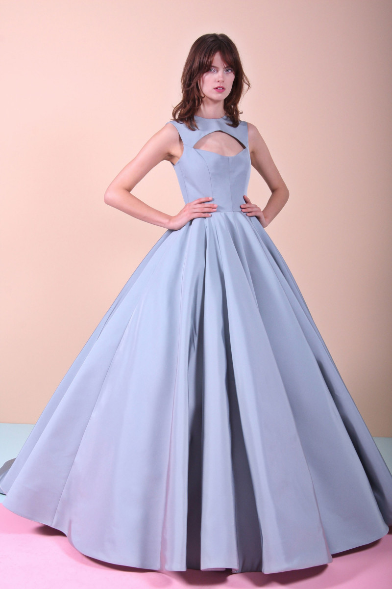 32-christian-siriano-resort-2018.jpg