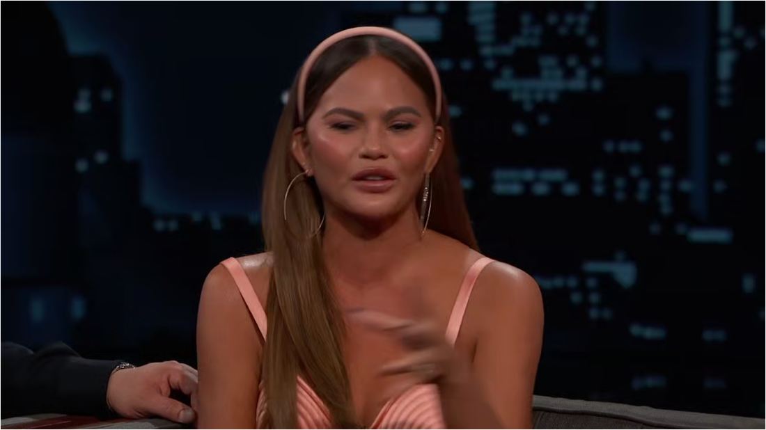 Jimmy Kimmel 2024 01 18 Chrissy Teigen [720p] (x265) 70d384c812c2683379e7ca1fdaa0a4e0