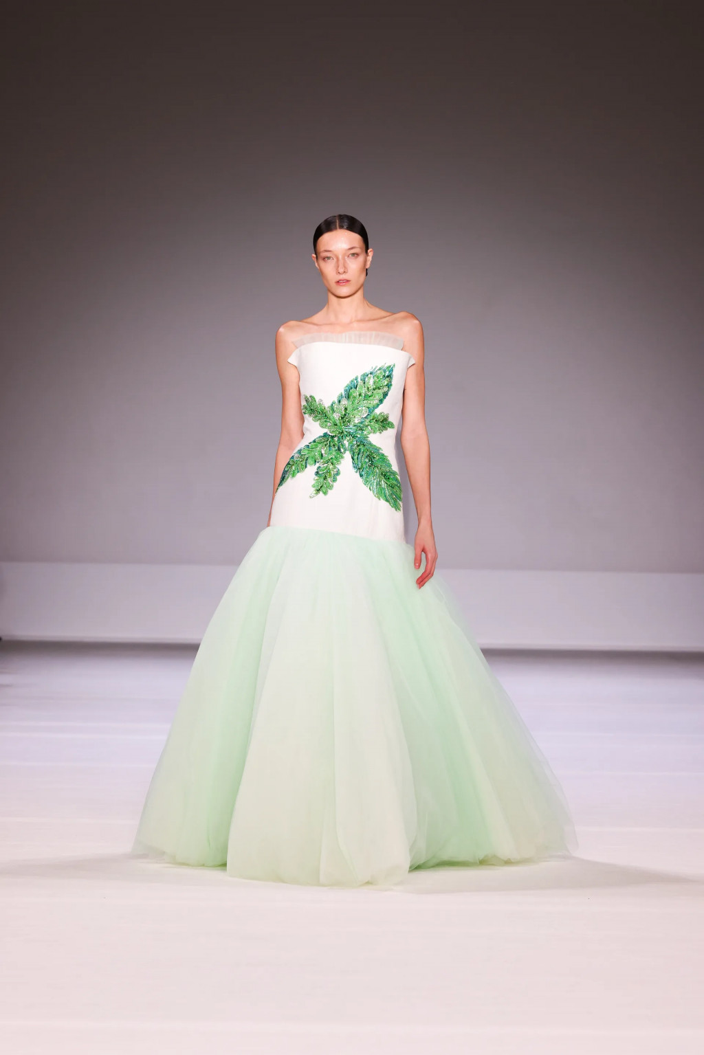 00020-homolog-spring-2024-couture-credit-brand.webp