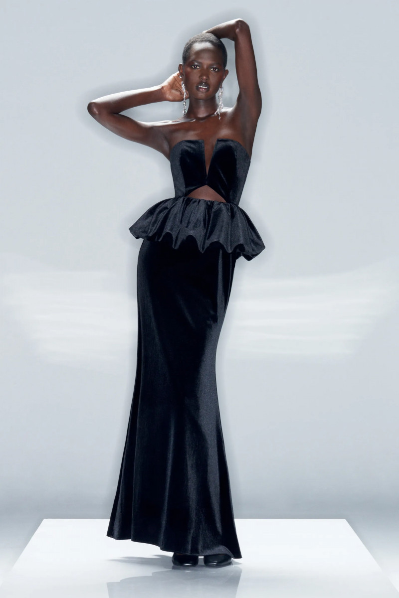 00027-self-portrait-fall-2024-ready-to-wear-credit-brand.webp