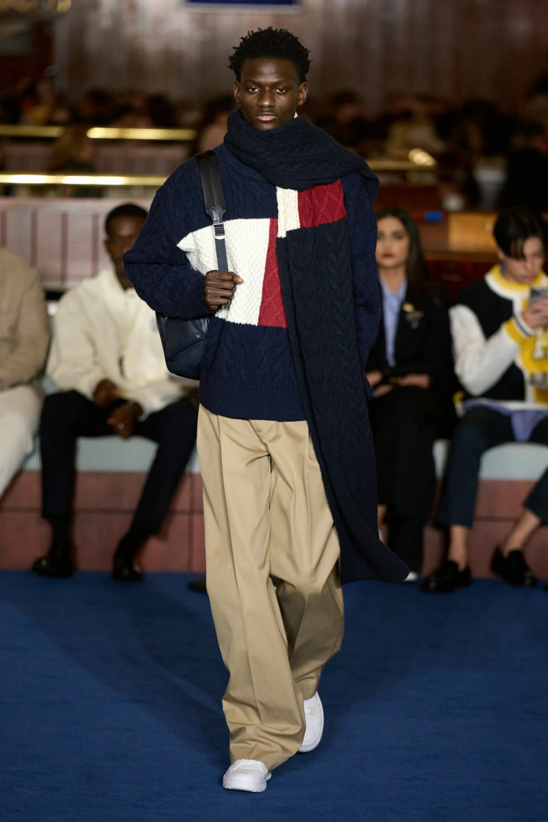 00029-tommy-hilfiger-fall-2024-ready-to-wear-credit-gorunway.webp