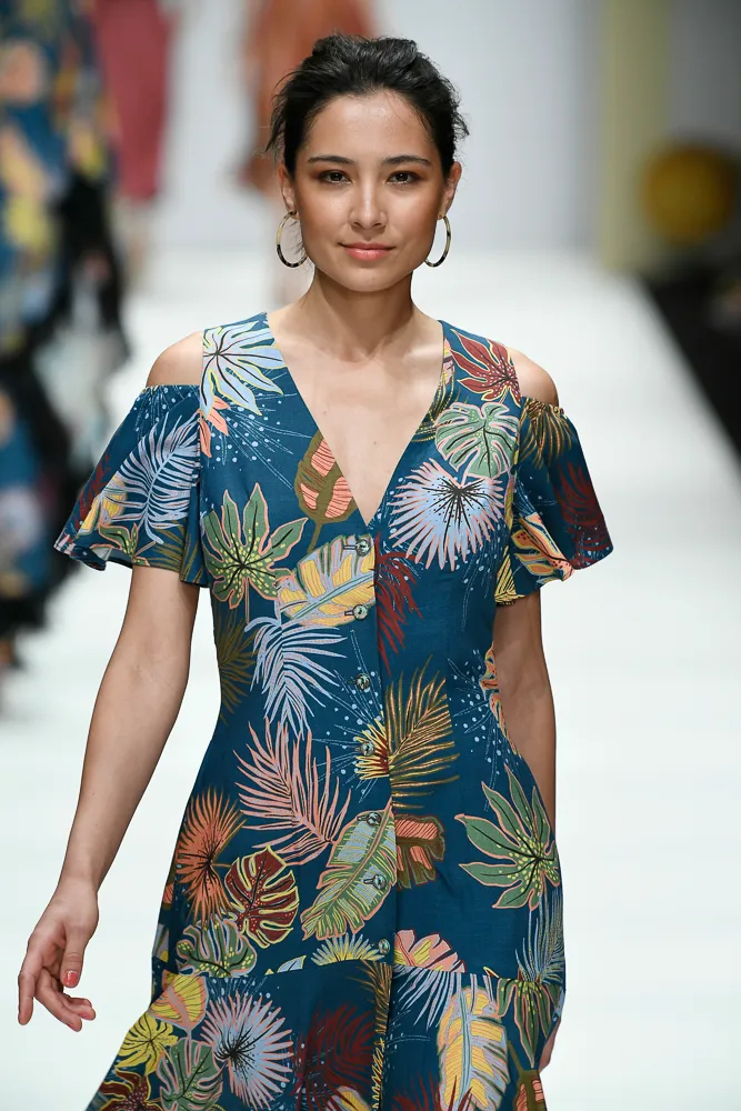 Lena-Hoschek-Show-Berlin-Fashion-Week-Spring_Summer-2019-91.webp