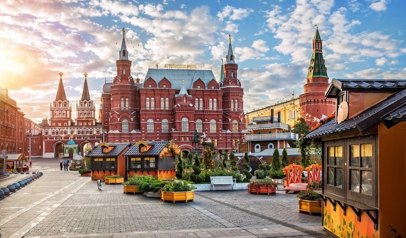 Преимущества туров выходного дня по Москве: увлекательные экскурсии