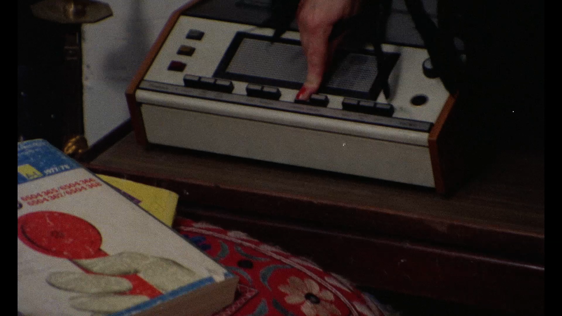 Венецианский джалло (1979. Giallo a Venezia).mkv_snapshot_00.10.54_[2024.04.16_03.17.02].png