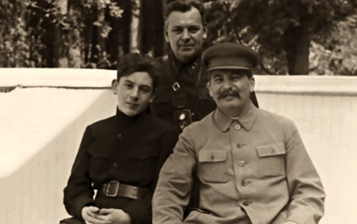 stalinivlasik2.png