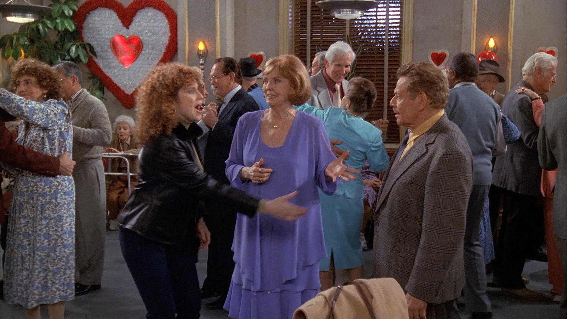The King.of.Queens.S01E16.S'ain't.Valentine's.1080p.BluRay.Remux.Rus.Eng.Ger-@EniaHD.png