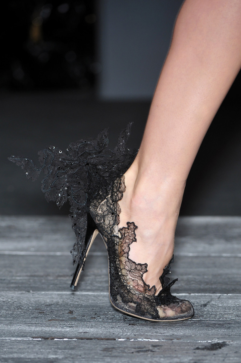 Valentino+Spring+2010+Details+I9Erie-0wEMx.jpg