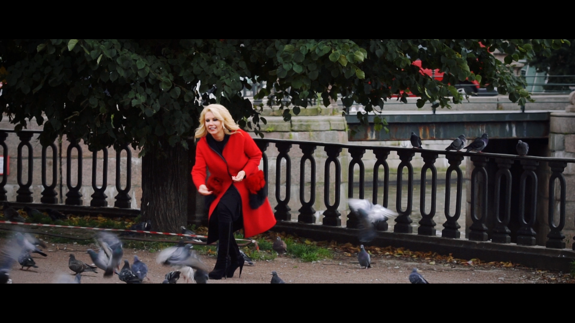 В Петербурге дождь.mp4_snapshot_03.02.697.png