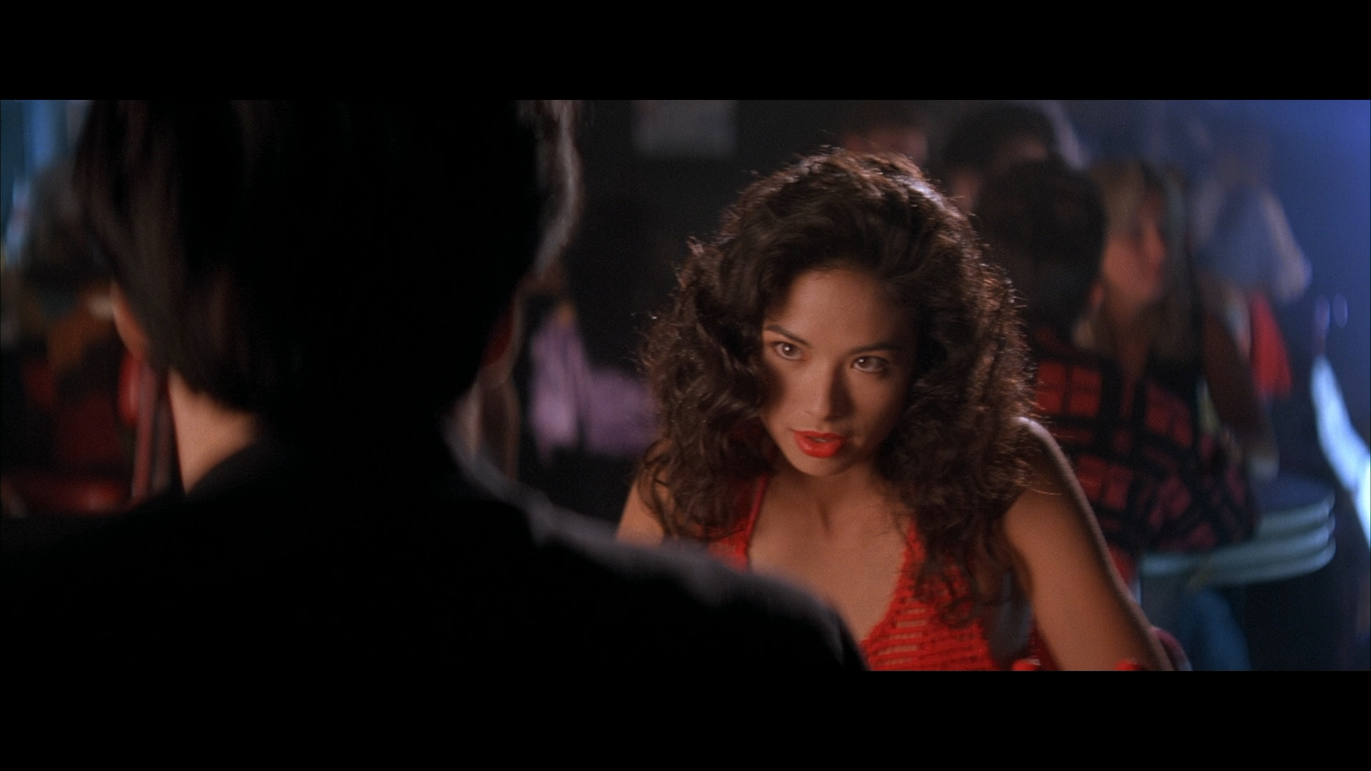 Разборка в Бронксе_[Rumble in the Bronx]_1995г_Jackie Chan.mkv_20240605_121412.915.png