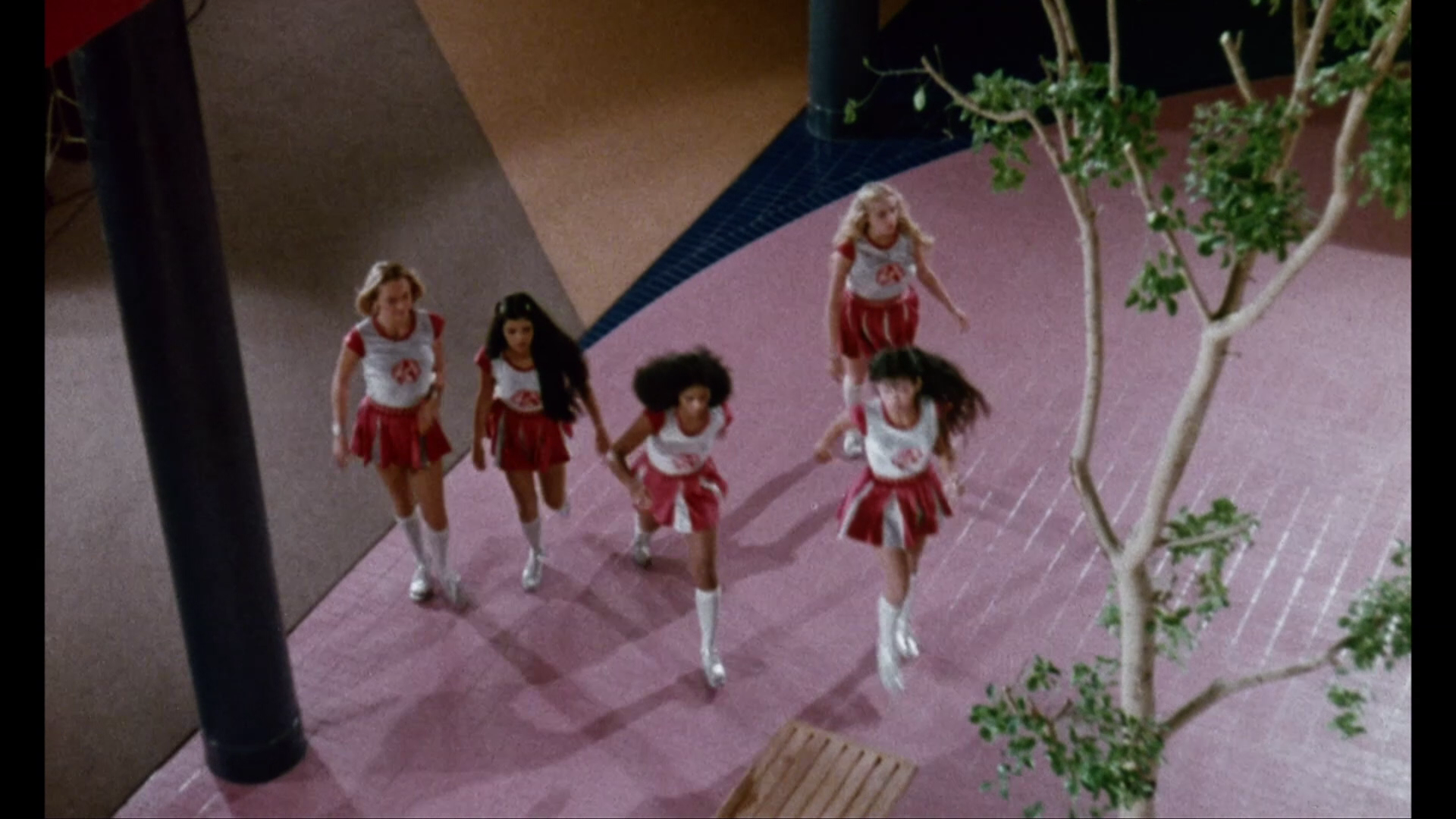 Revenge.of.the.Cheerleaders.1976.Shout!Factory.BDRemux.1080p[(111358)2024-08-23-08-21-21].PNG