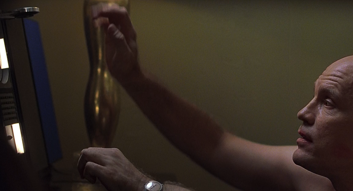 Being John Malkovich (1999) BDRip.mkv_snapshot_01.23.10.736.png