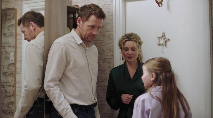 Сокровище Королёвой Анны S01E01 WEBRip.avi_snapshot_26.05.png