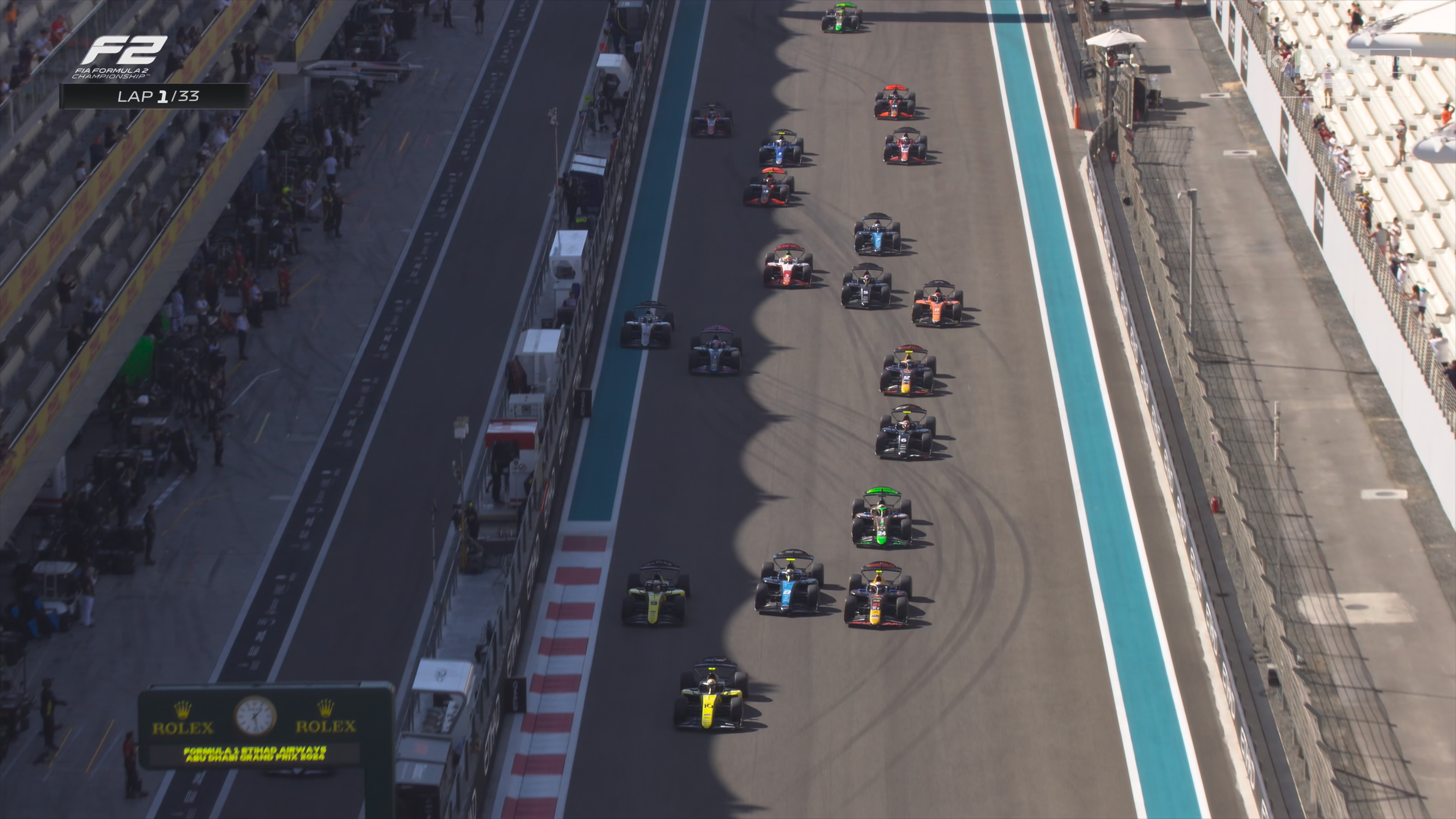 cap_Formula2.2024.Round14.Abu.Dhabi.Race.Two.Sky.Sports.F1.UHD.2160p.rus.eng_00_08_28_06.jpg