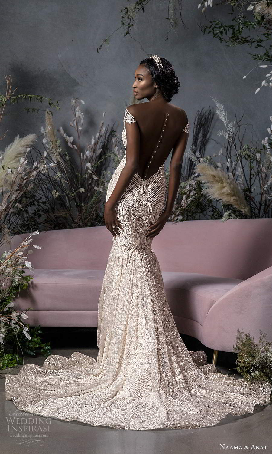 naama-anat-fall-2020-bridal-off-shoulder-sweetheart-neck_007.jpg