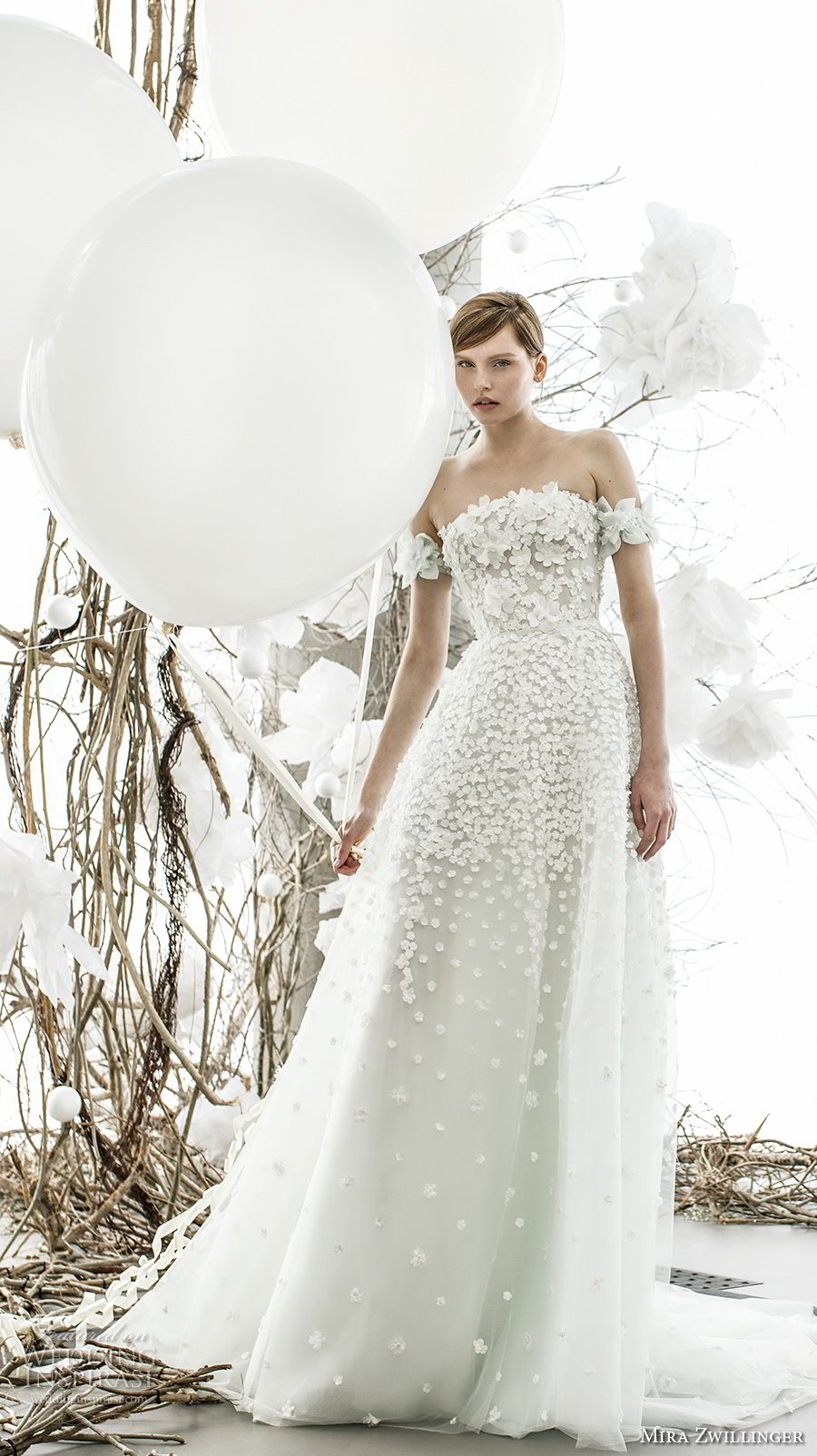mira-zwillinger-2018-bridal-off-the-shoulder-straight-ac_002.jpg