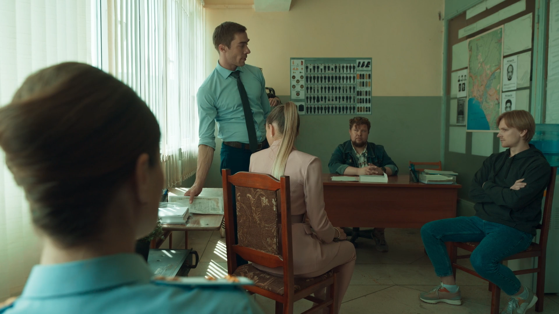 Mayor.i.Meymun.S01.E01.2024.WEB-DL.1080p.mkv_snapshot_45.32.png