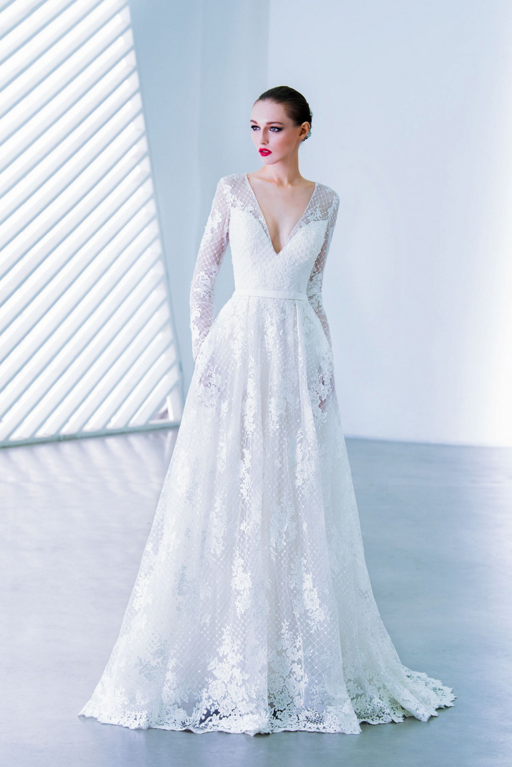 dany_tabet-bridal-2018-2019bluebox-0299_f-resp2400v.jpg