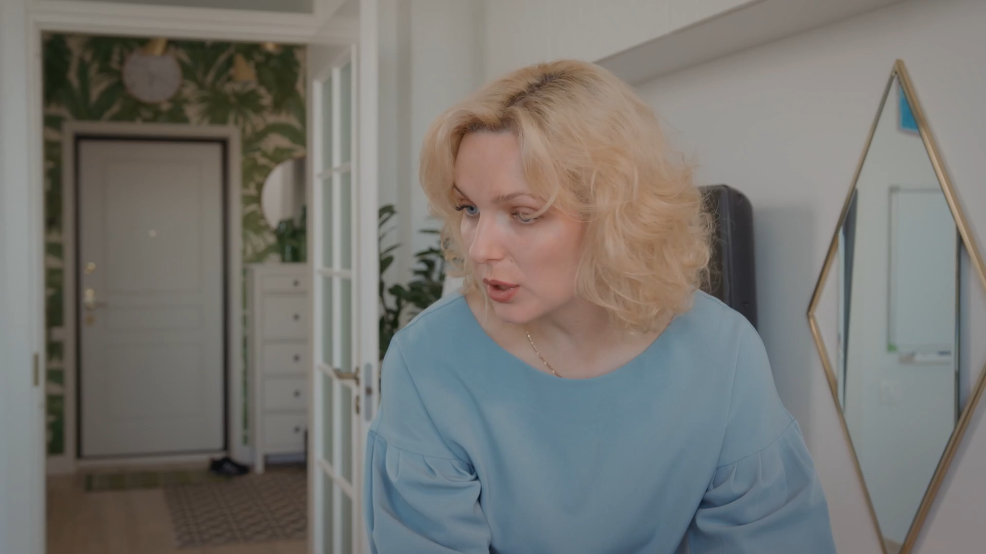 Параллельный мир 2022 WEB-DL 1080p.mkv_snapshot_02.51.png