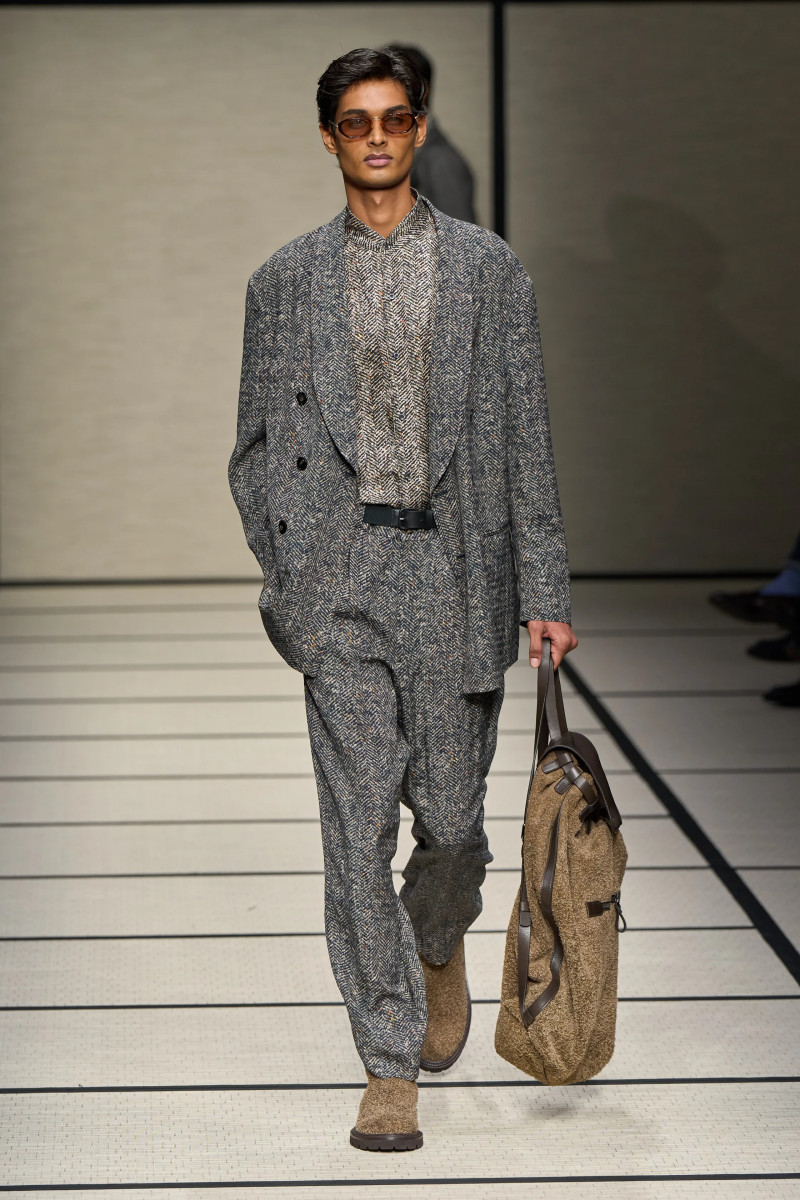 00088-giorgio-armani-fall-2025-menswear-credit-gorunway.webp