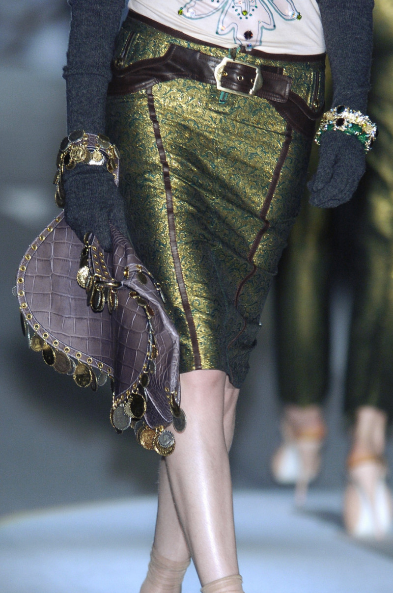 Just+Cavalli+Fall+2005+Details+1hWCyTWbSCax.jpg