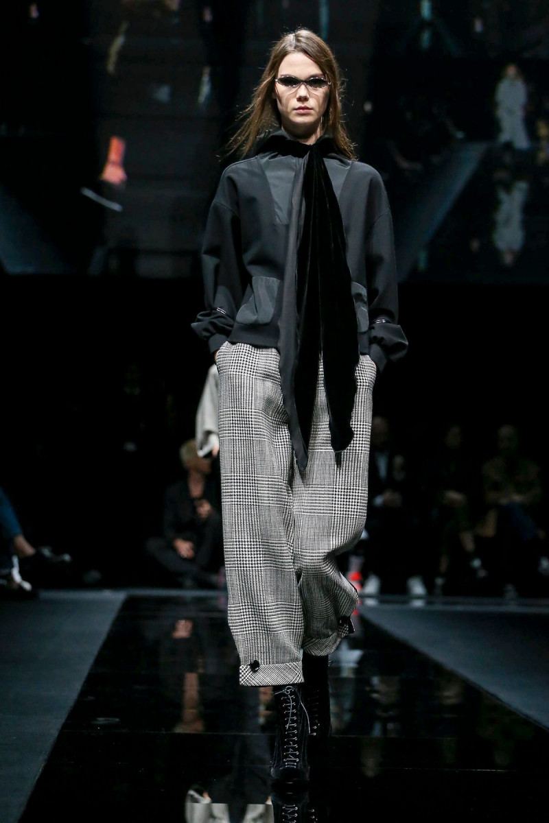Emporio-Armani-RTW-FW20-Milan-6231-1582282457.jpg