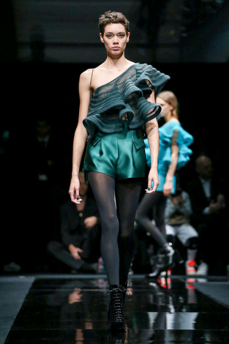 Emporio-Armani-RTW-FW20-Milan-6485-1582282652.jpg