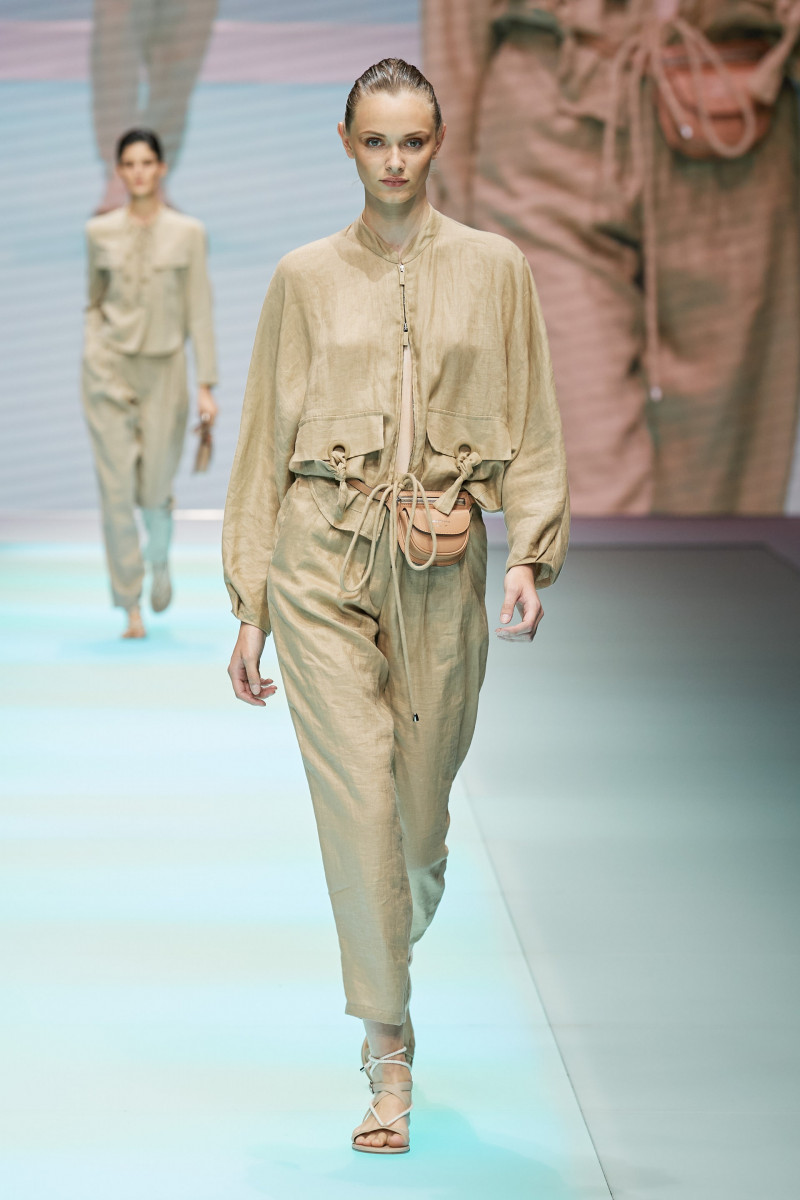 00042-Emporio-Armani-Spring-22-RTW-Milan-credit-gorunway.JPG