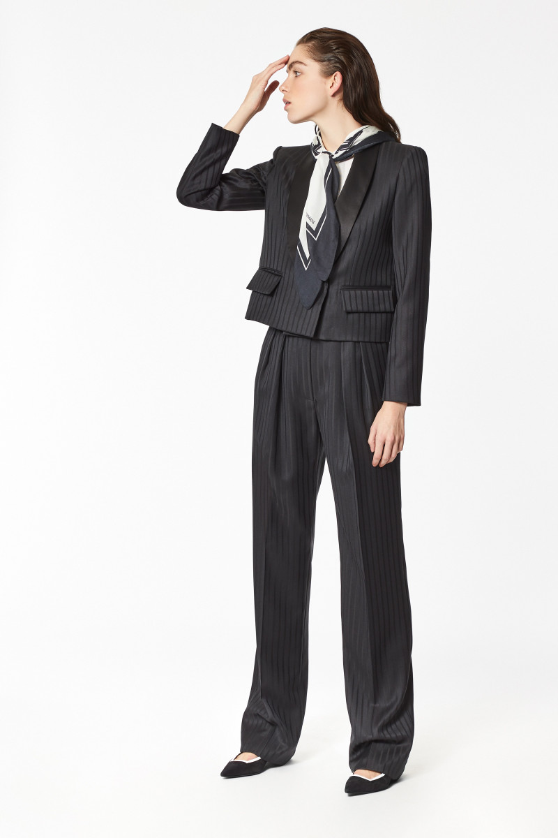 00006-emporio-armani-pre-fall-2020.jpg
