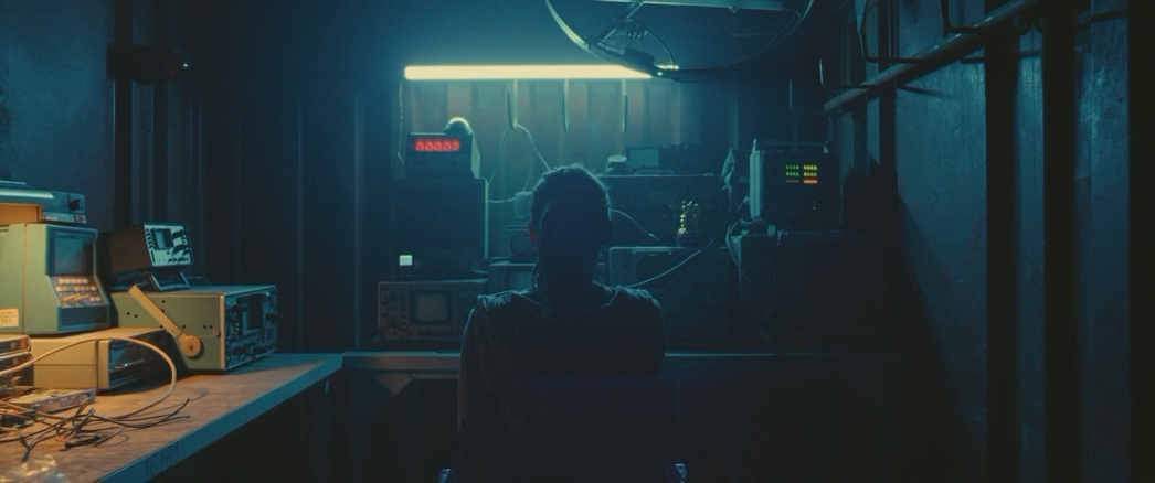 Последнее замыкание. Конец света (2023) WEB-DLRip-AVC_ivanes.mkv_20250206_210618.071.png